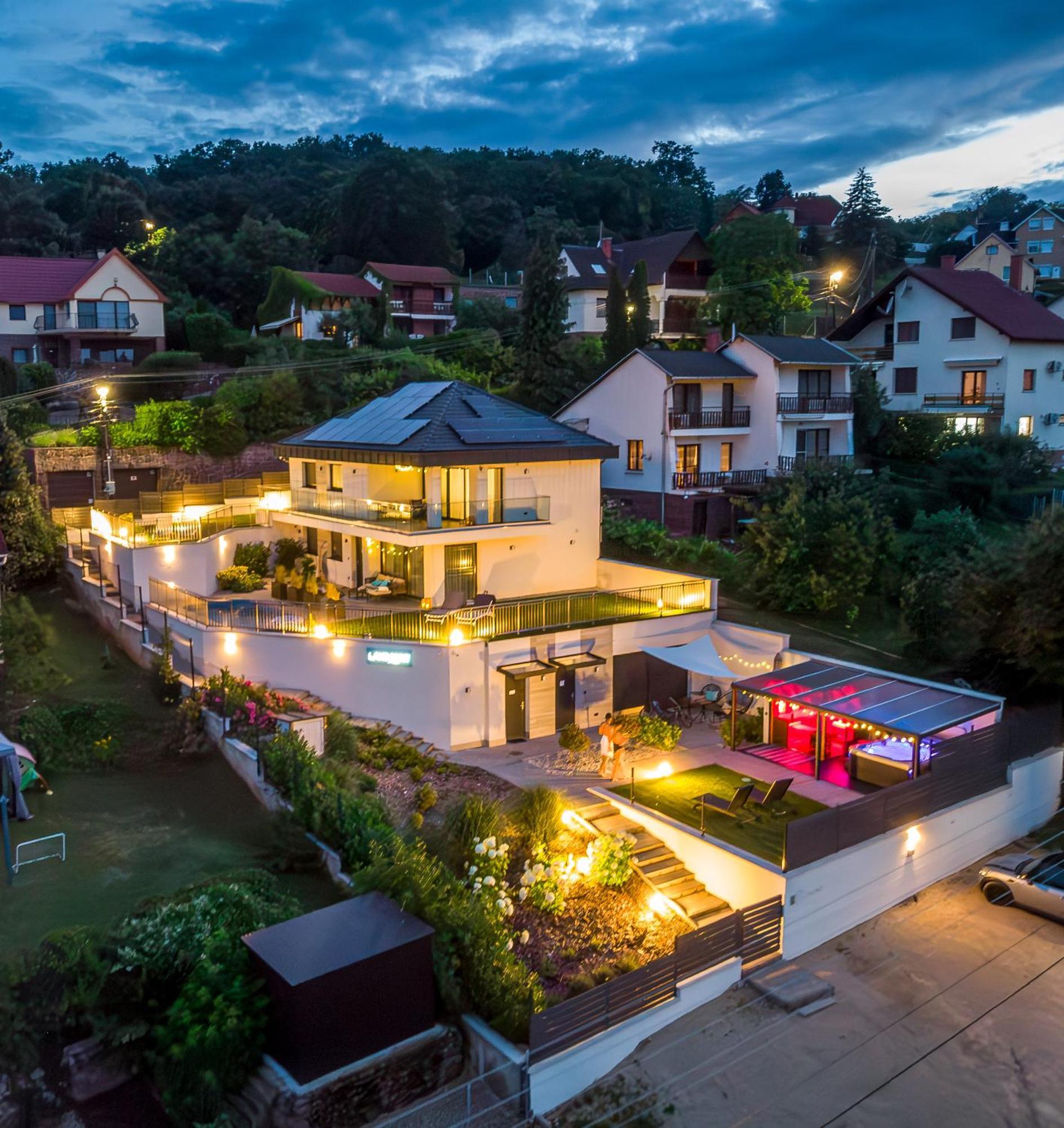 Lake Spirit Boutique Apartments Balatonalmádi المظهر الخارجي الصورة