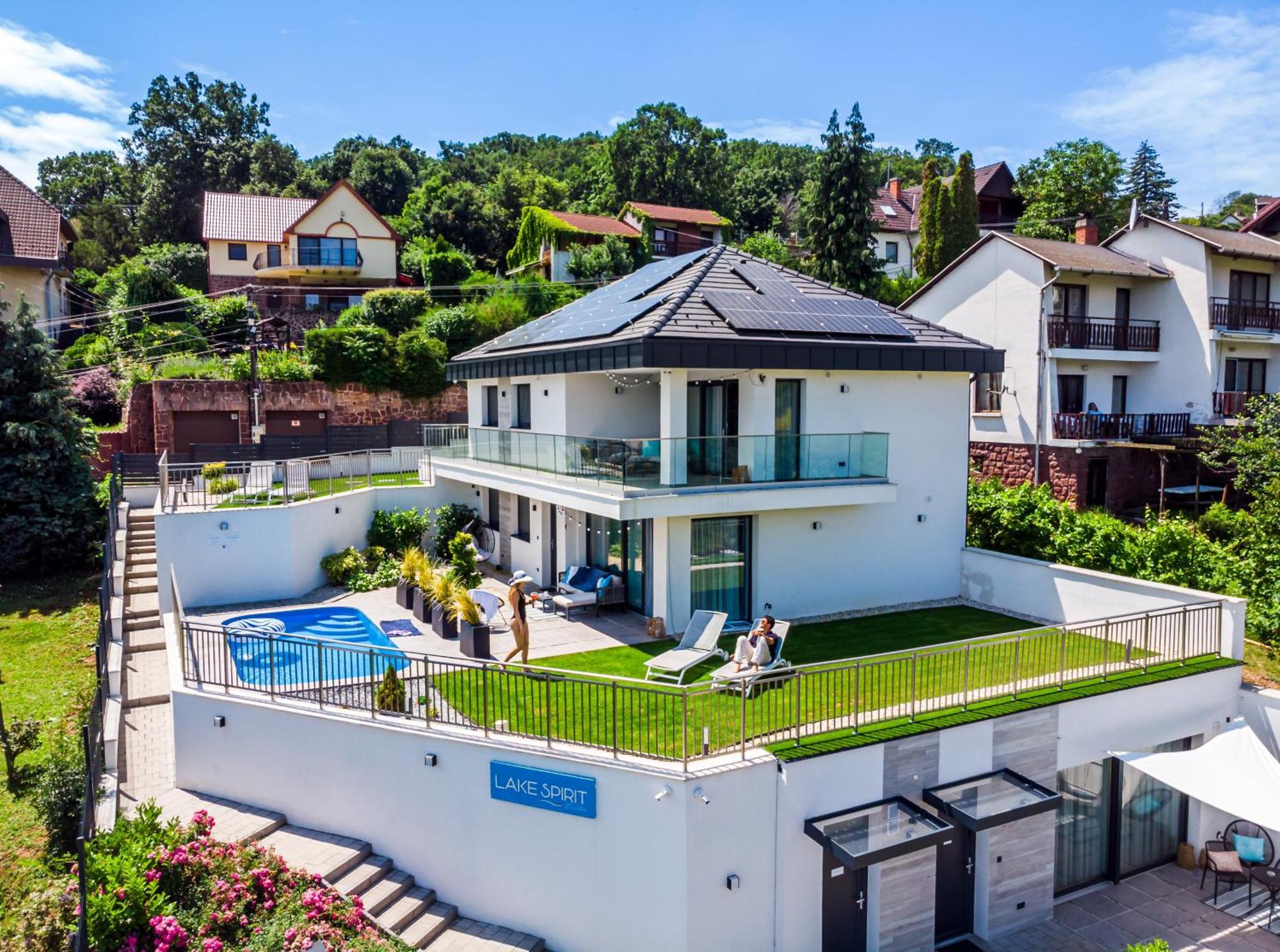 Lake Spirit Boutique Apartments Balatonalmádi المظهر الخارجي الصورة