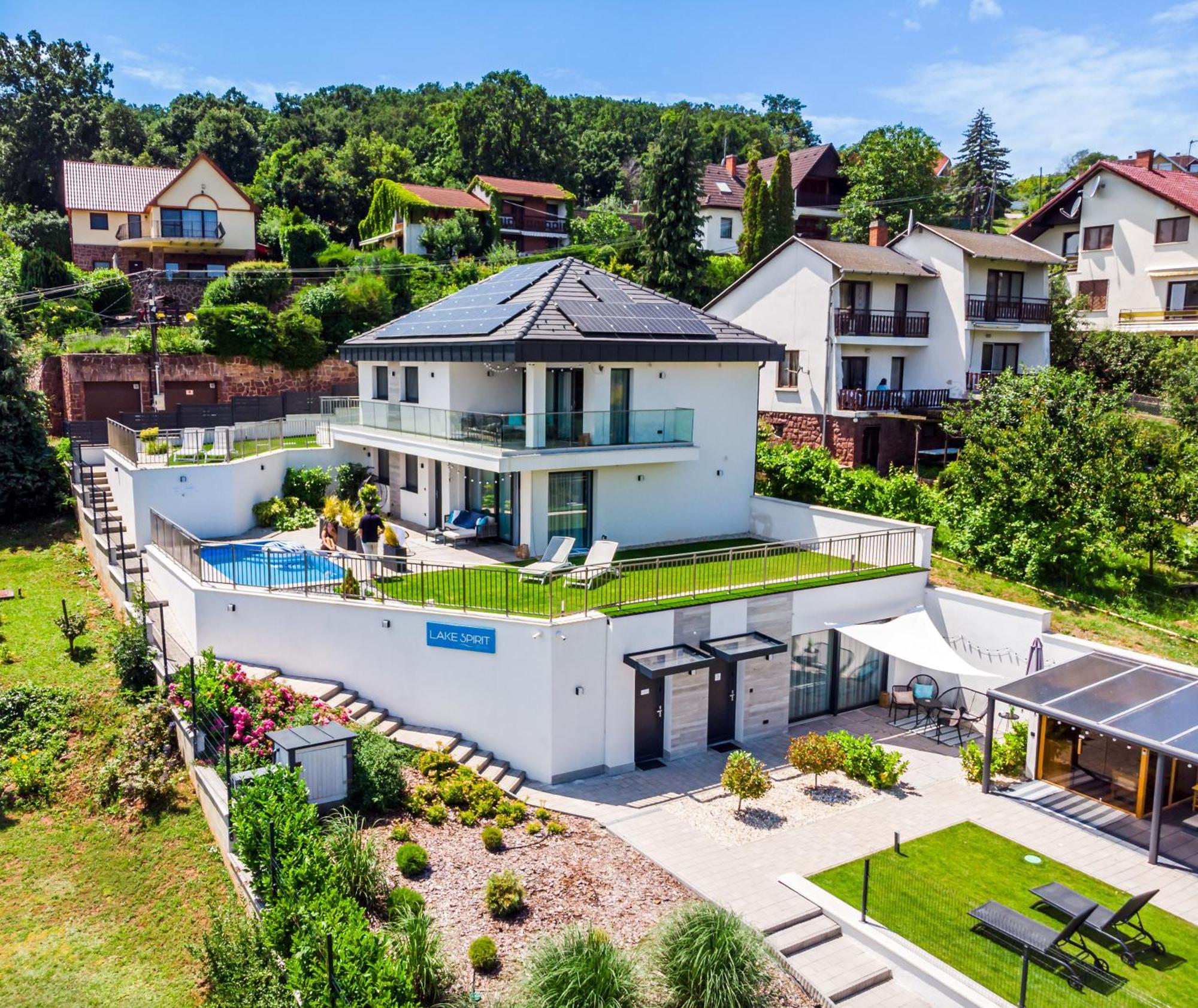 Lake Spirit Boutique Apartments Balatonalmádi المظهر الخارجي الصورة